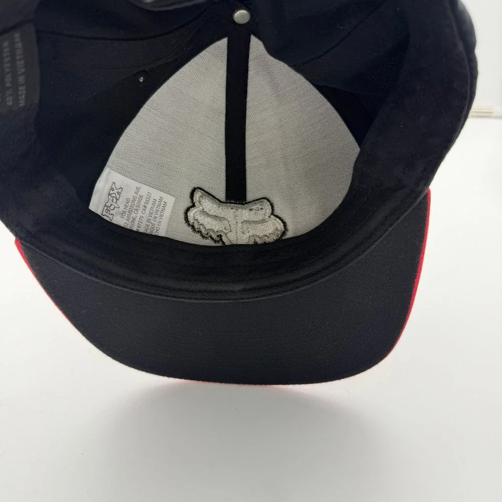 Fox Racing Snapback Hat Black Red Fox Head Logo Embroidered Flat Brim OSFA Cap